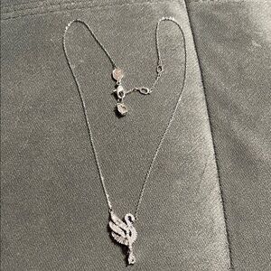 Elegant Silver Swan Necklace Swarovski